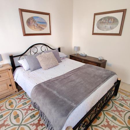 Ellas Place タルシーン エクステリア 写真