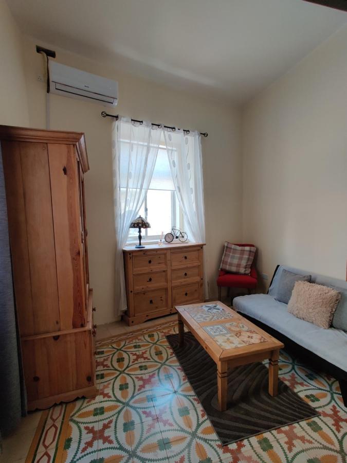 Ellas Place タルシーン エクステリア 写真